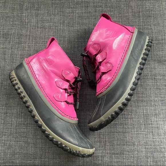 Sorel Out N About Hot Pink Black Duck Boot - Picture 7 of 10
